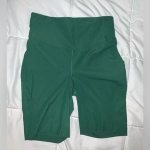 Lululemon green ribbed biker shorts